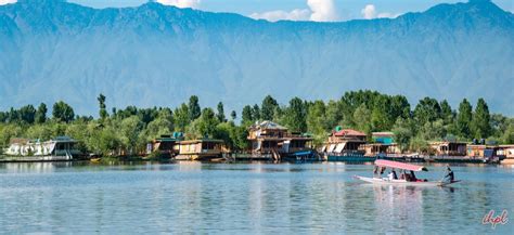 Jammu and Kashmir Travel Guide