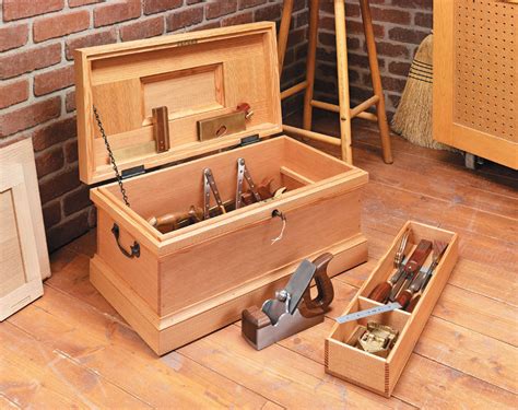 Grandpa's Tool Chest | Woodworking Project | Woodsmith Plans