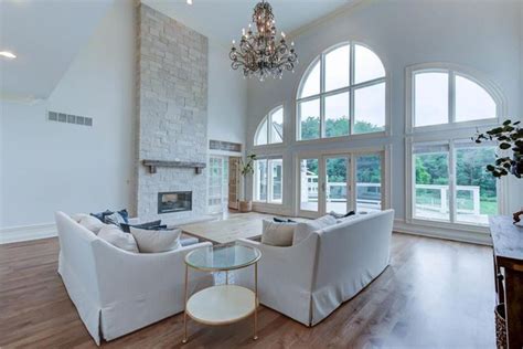 Colts Owner Jim Irsay Letting Go of Zionsville, IN, Home for $2.5M