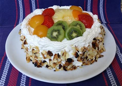 Recette de Gâteaux aux fruits et à la chantilly : la recette facile