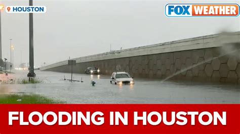 Flash Flooding In Houston As Cars Submerged, Water Rescues Underway - YouTube