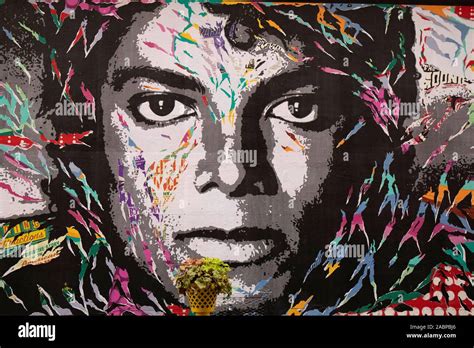 Michael jackson graffiti hi-res stock photography and images - Alamy