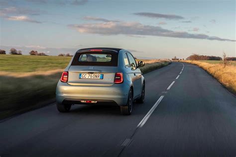 Fiat 500 Electric Convertible Review (2021) | Parkers