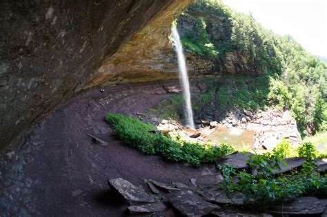 Incredible Pictures of Kaaterskill Falls in New York - Aimless Travels