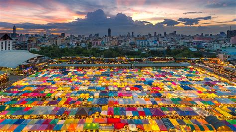 A guide to Bangkok’s night markets - SilverKris