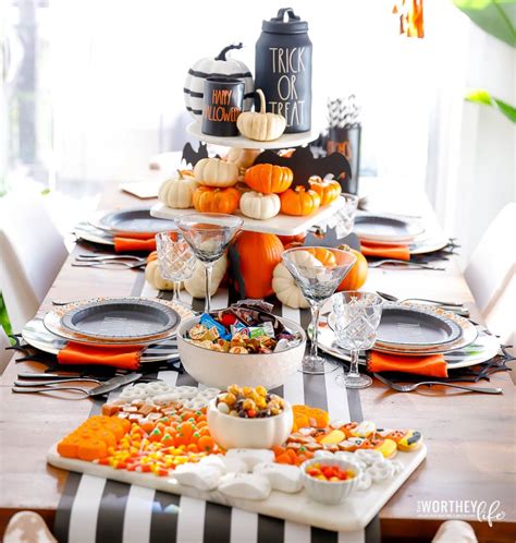 Black and White Halloween Decor For Tablesetting