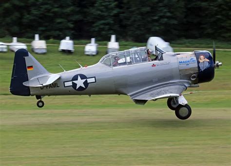 North American T-6 Texan - Price, Specs, Photo Gallery, History - Aero ...