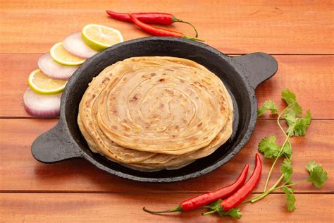 Garlic Recipes | Chilli Garlic Paratha | Chilli Garlic Recipes | HerZindagi