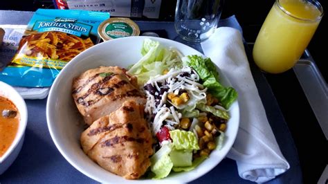 4K UHD United Airlines Food Service First Class Domestic Lunch ...