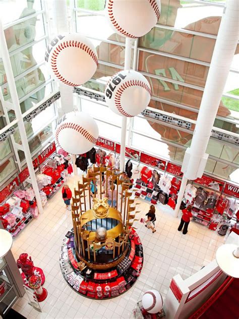 15 Top Attractions in Cincinnati | Midwest Living