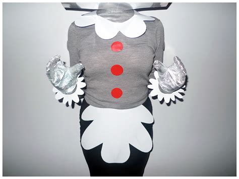 Rosie the Robot from The Jetsons Costume – Theme Me: Costume, Fancy Dress & Theme Inspiration