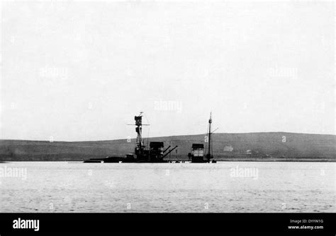 Scuttling of the SMS Hindenburg in Scapa Flow, 1919 Stock Photo ...