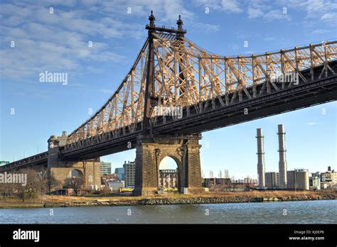 The Roosevelt Island Bridge is a lift bridge that connects Roosevelt Island in Manhattan to ...