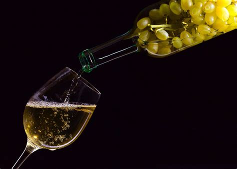 Five Chardonnay Alternatives for White Wine Lovers | Wine Geographic