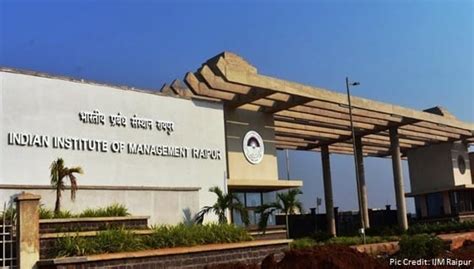 INDIAN INSTITUTE OF MANAGEMENT-RAIPUR (IIM-R)