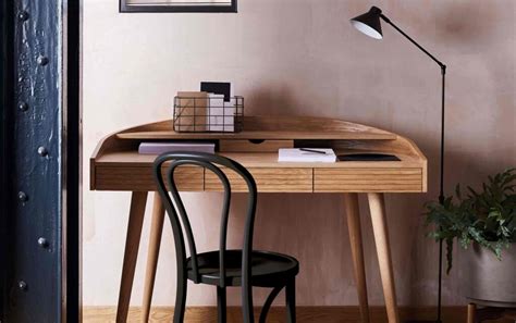 Attractive Small Desk Design Ideas for Small Home Office