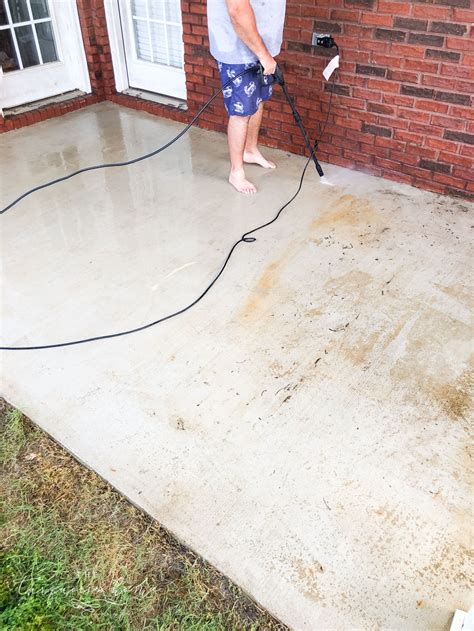 How to Paint a Concrete Patio - The Turquoise Home