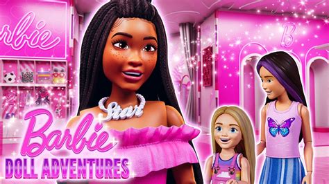 Barbie Doll Adventures | Barbie DreamHouse & Tour pelo Dream Closet ...