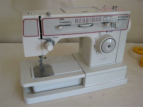 BrianSews!: Free sewing machines!