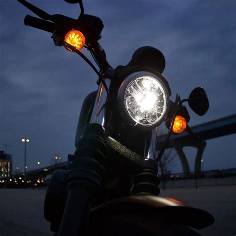 5.75" Round LED Projection Moto Headlight with amber turning signal and ...