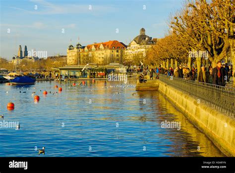 Sunset at lake zurich hi-res stock photography and images - Alamy