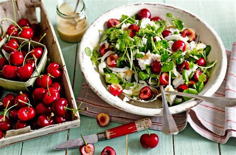 Cherry, goat's cheese and fennel salad | Tesco Real Food