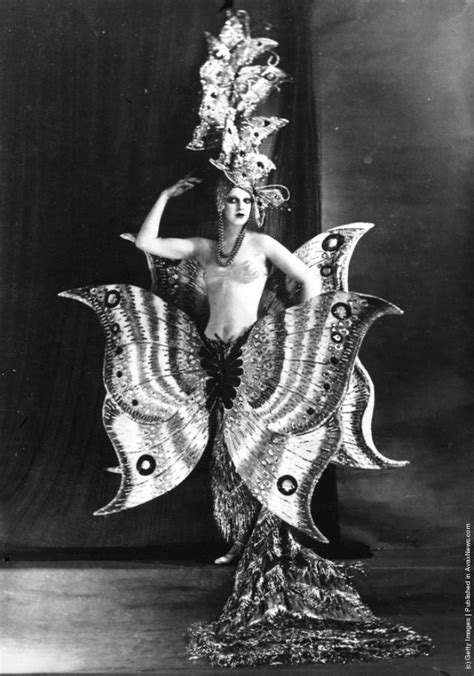 Vintage Photos of Beautiful Cabaret Dancers From the Late 19th and ...