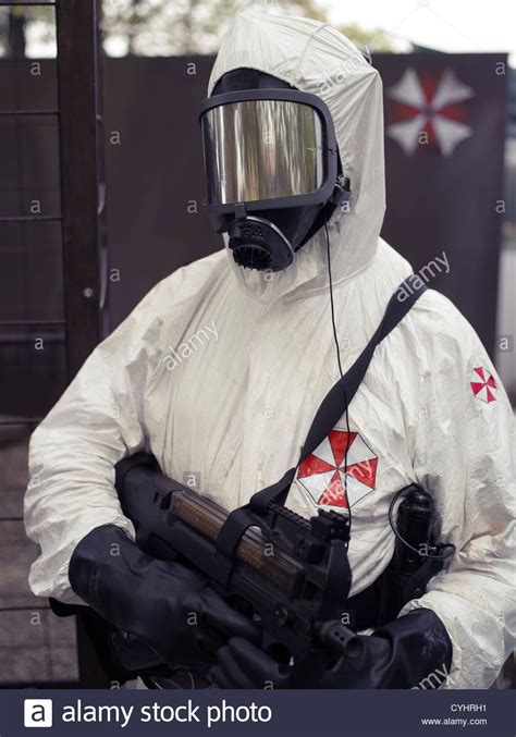 Resultado de imagem para cosplay umbrella corps | Umbrella corporation ...