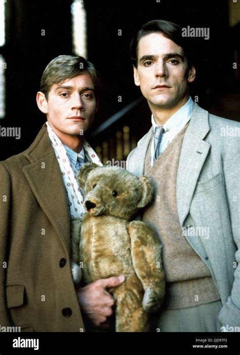 ANDREWS,IRONS, BRIDESHEAD REVISITED, 1981 Stock Photo - Alamy