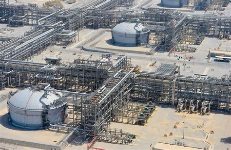 Aramco Aims to Double Oil Trading by 2020 | Financial Tribune