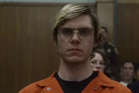 ‘Dahmer’ Trailer: Evan Peters Becomes the Infamous Killer