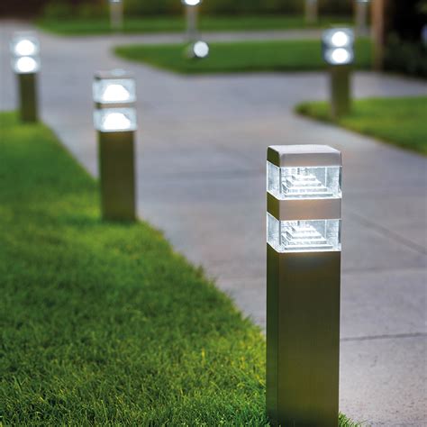 GardenersDream® Outdoor LED 12V Cool White Elegant Garden Path Light Lighting | eBay