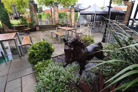 Inside JD Wetherspoon's giant pub The Black Horse as Real Ale Festival ...