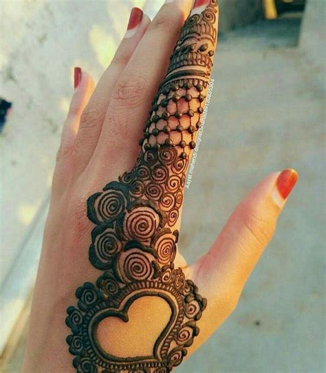 Pin by Nisha G on mehandi | Mehndi designs 2018, Henna tattoo, Henna ...