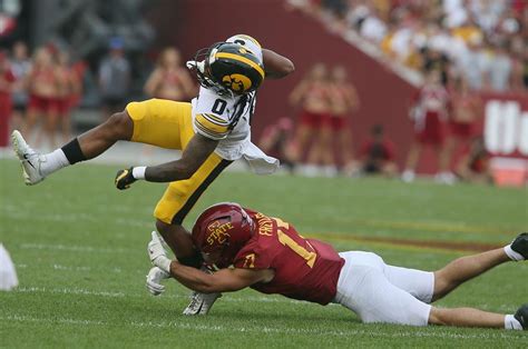 PFF Grades and snap counts: Iowa State defense vs. Iowa