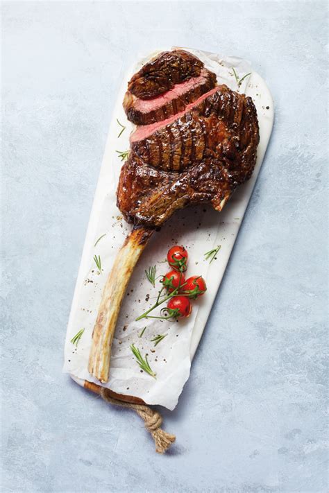 Aldi brings back 28oz Godfather Steak for Father's Day - YOU Magazine