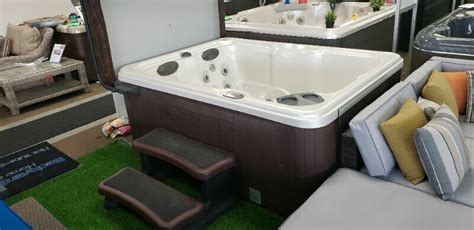 Refurbished Hot Tubs | Backyard Retreat - Hot Tubs, Swim Spas & All-Weather Pools (Hydropool ...