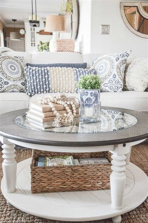 living room decor | Round coffee table living room, Coffee table ...