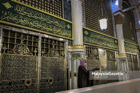 Makam Nabi Muhammad Di Masjid Nabawi