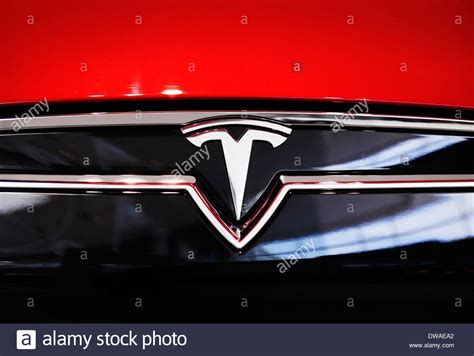 Tesla Car Logo - 888 Tesla Logo Photos And Premium High Res Pictures ...