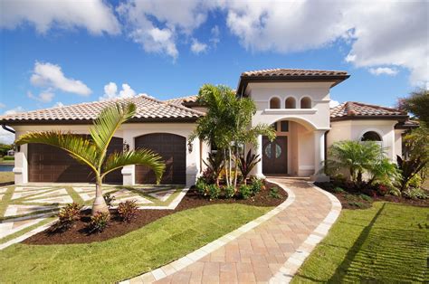 Florida home in Cape Coral | Florida home, Cape coral real estate, Florida landscaping