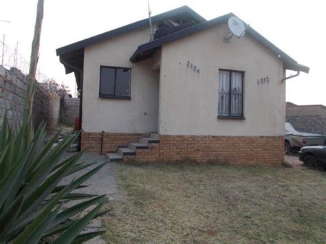 Property and Houses For Sale in Klipfontein View, Midrand | RE/MAX