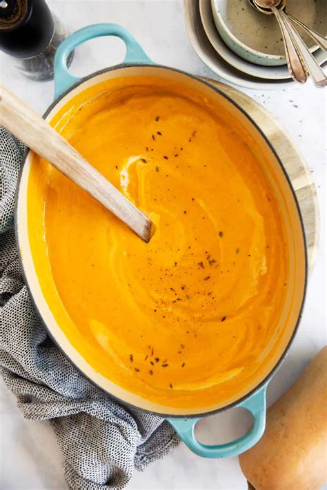 Creamy Roasted Butternut Squash Soup Recipe | Savory Nothings