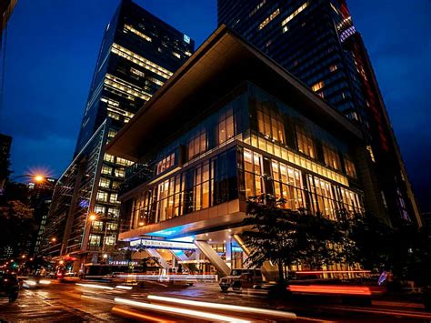 Top 20 Luxury Hotels in Toronto - Sara Lind's Guide 2020