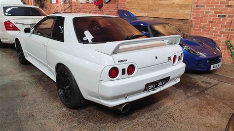 1993 nissan skyline gtr r32 In depth tour interior and exterior - YouTube