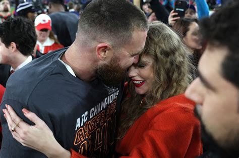 AFC Championship: Taylor Swift Kisses Travis Kelce After Chiefs Win