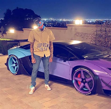 Chris Brown Shows Insane Widebody Purple Lamborghini Aventador SV