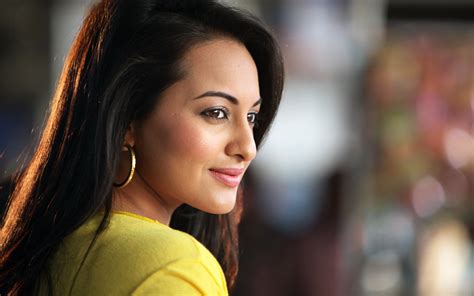 Beautiful Sonakshi Sinha, HD Indian Celebrities, 4k Wallpapers, Images, Backgrounds, Photos and ...