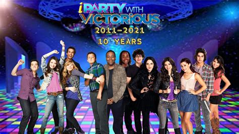 iParty with Victorious (2011-2021) in 2021 | Victorious, Kenan thompson, Nickelodeon