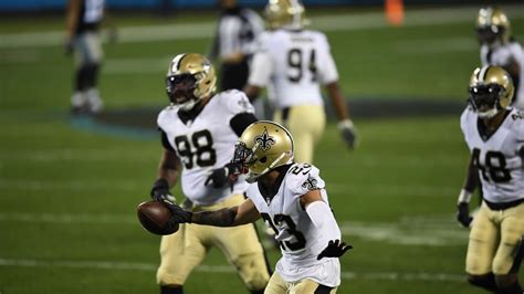 Saints' best defensive plays from 5-turnover win over Panthers | Week 17